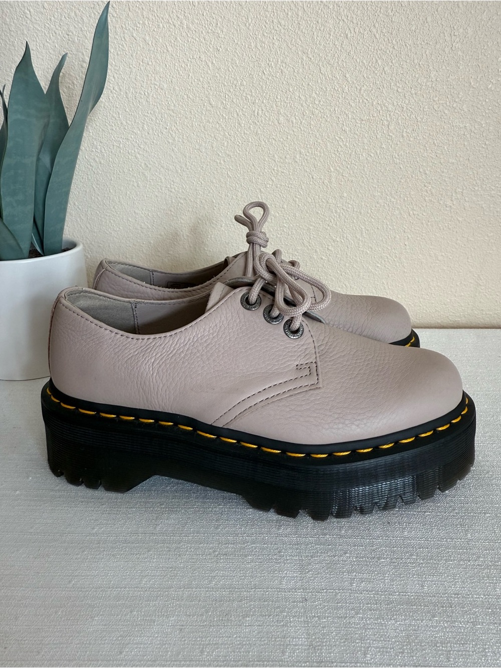 Dr. Martens Taupe Leather Platform Lace-Up Unisex Classic Shoes